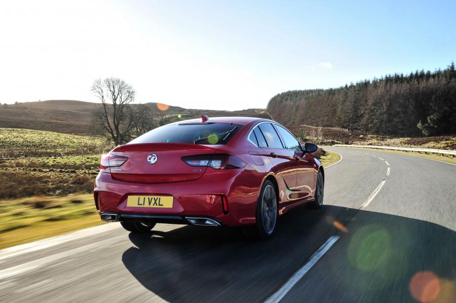  Vauxhall Insignia GSi Grand Sport 2018 года  (фото 7 из 11)